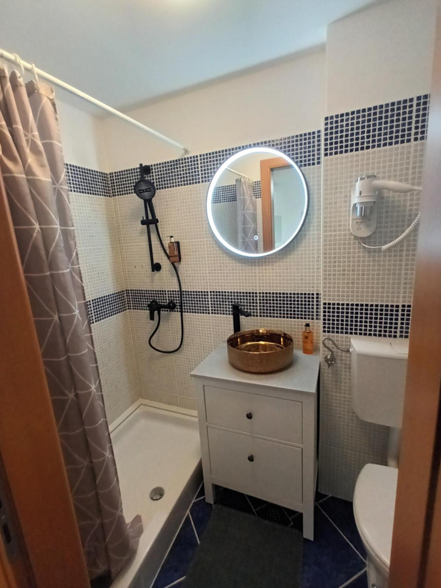 شقة App Hedonist Novigrad Istria المظهر الخارجي الصورة